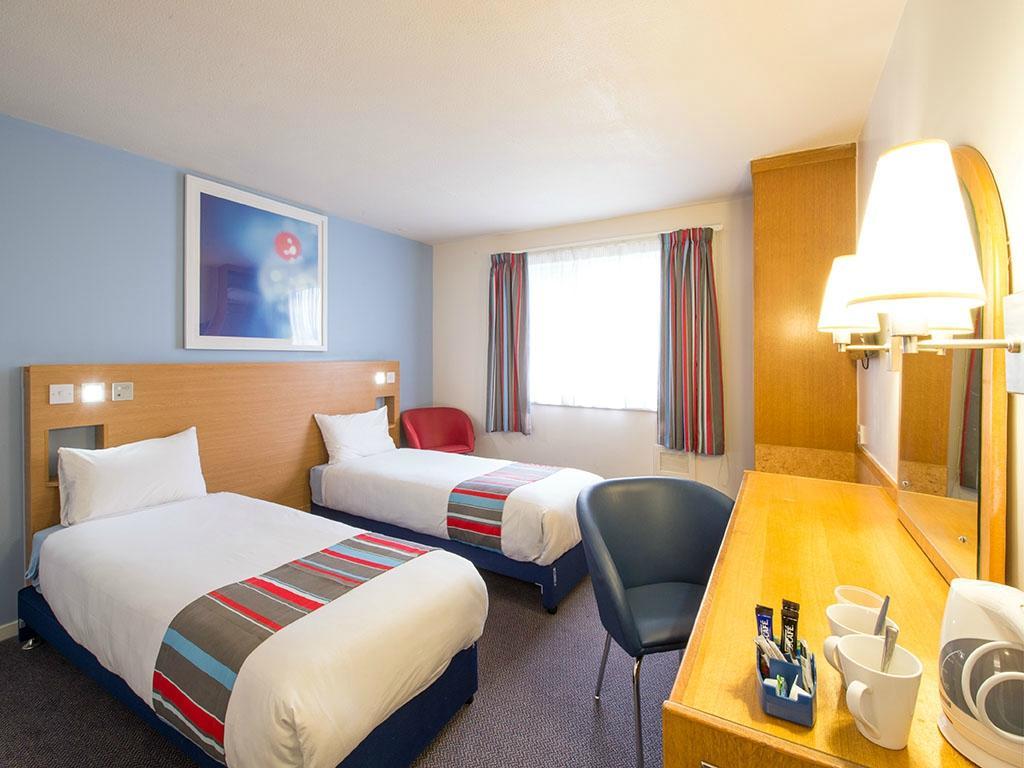 Travelodge Edinburgh Central Waterloo Place Exterior photo