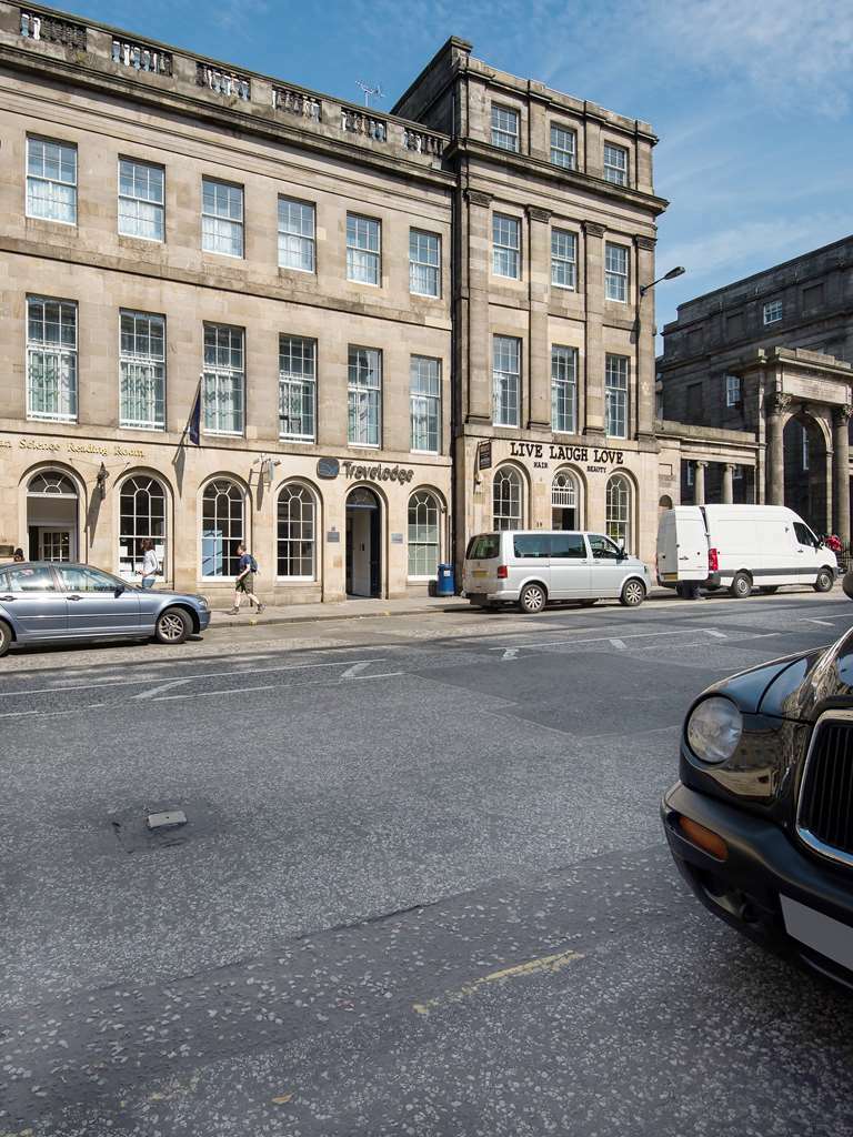 Travelodge Edinburgh Central Waterloo Place Exterior photo